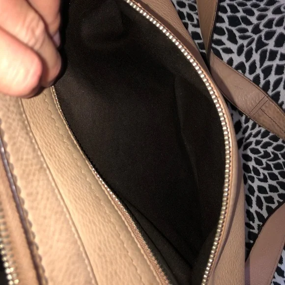 Coach Tan Camel Pebbled Leather Bag - Picture 3 of 11